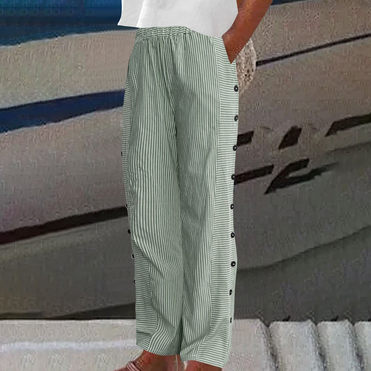 VIENNA – STRIPED BUTTON-ACCENT PANTS